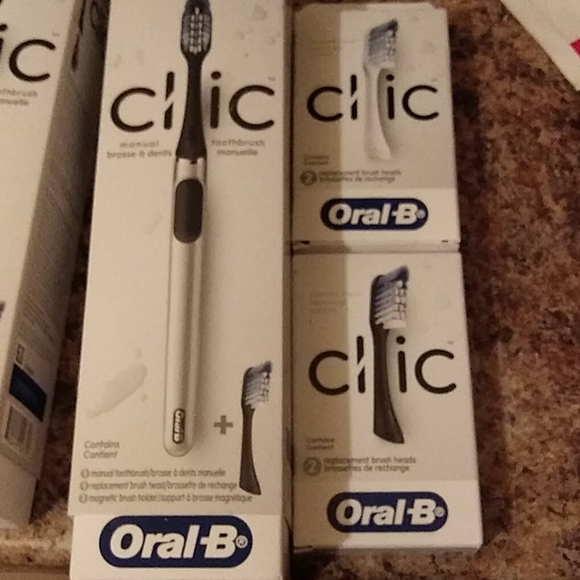 Oral B toothbrush replacement heads - Picture 1 of 1